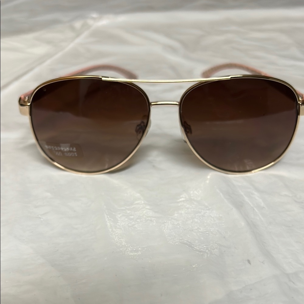 Cream Aviator Sunglasses with Gradient Lenses